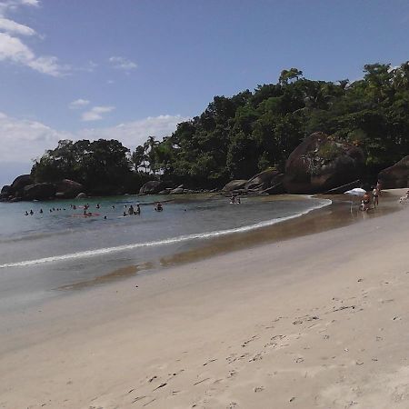 Casa Para Temporada, Centro De Ubatuba Villa Luaran gambar